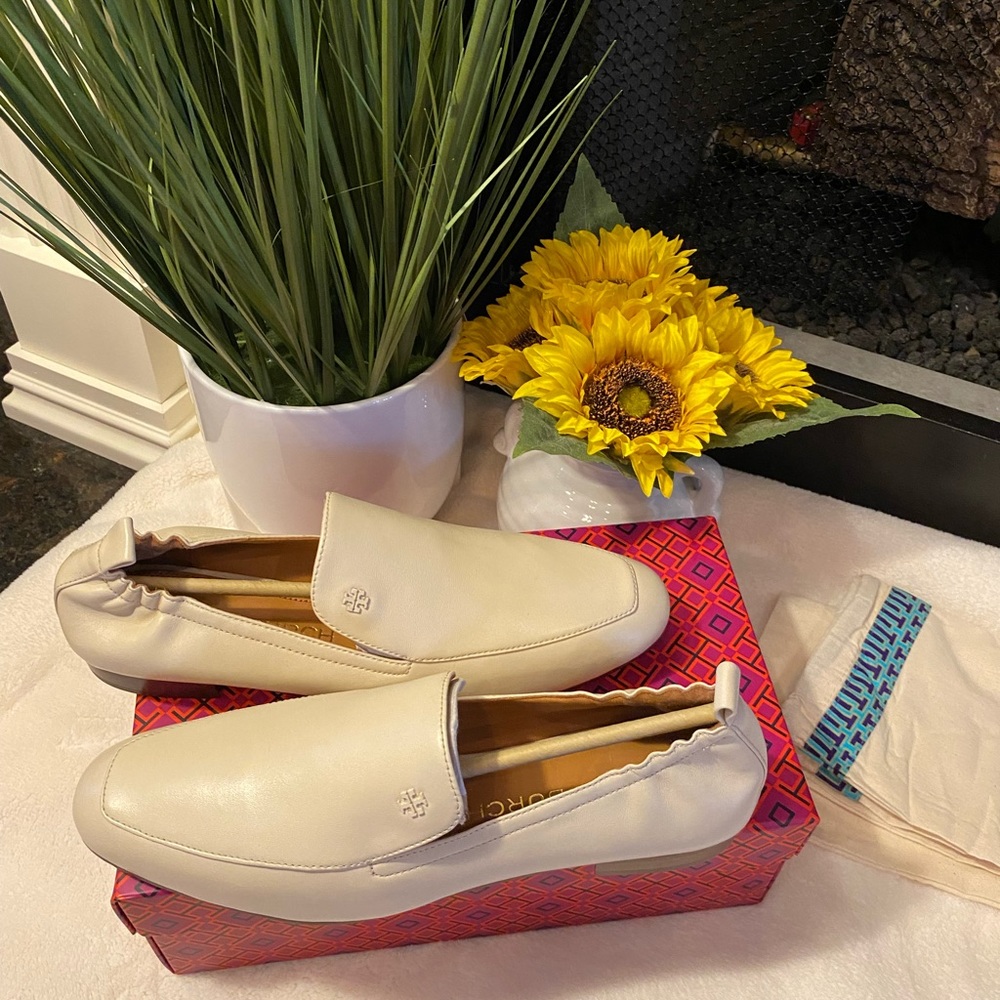 ✨NEW✨Tory Burch Kira 20MM Elastic Loafer Napa Leather